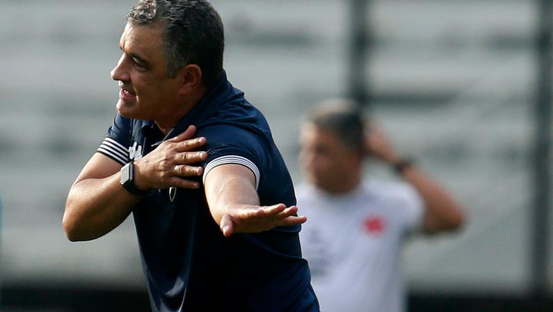 Marcelo Chamusca elogia atuação do Botafogo
