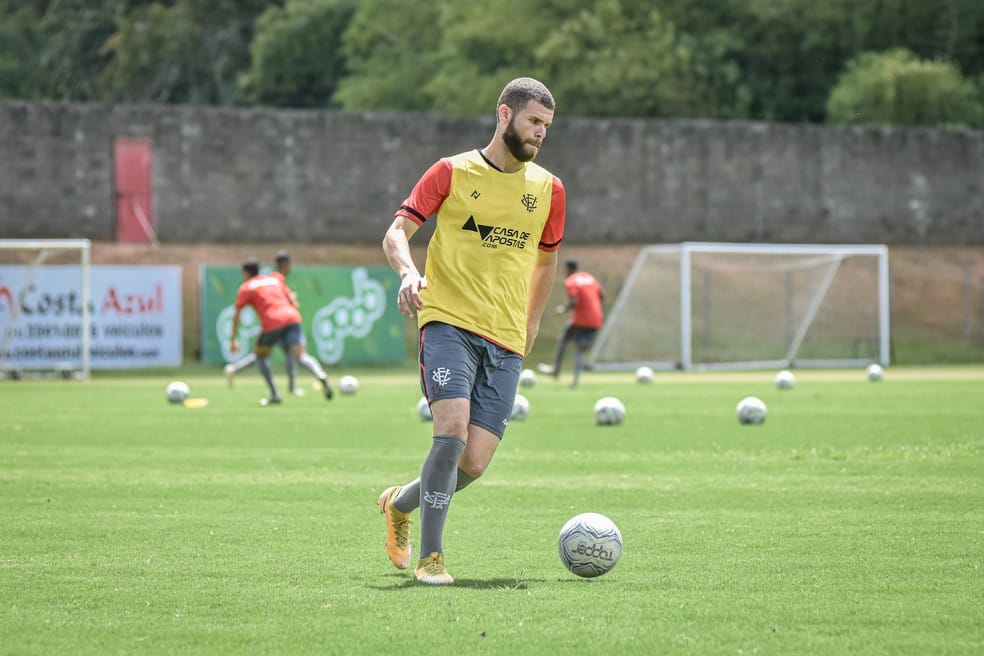 Marcelo Alves, recuperado de lesão, afirma estar apto para enfrentar o Guarani