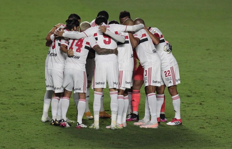 Libertadores: S&atilde;o Paulo tem desfalques contra o Racing; &Eacute;der e Sara podem voltar aos gramados