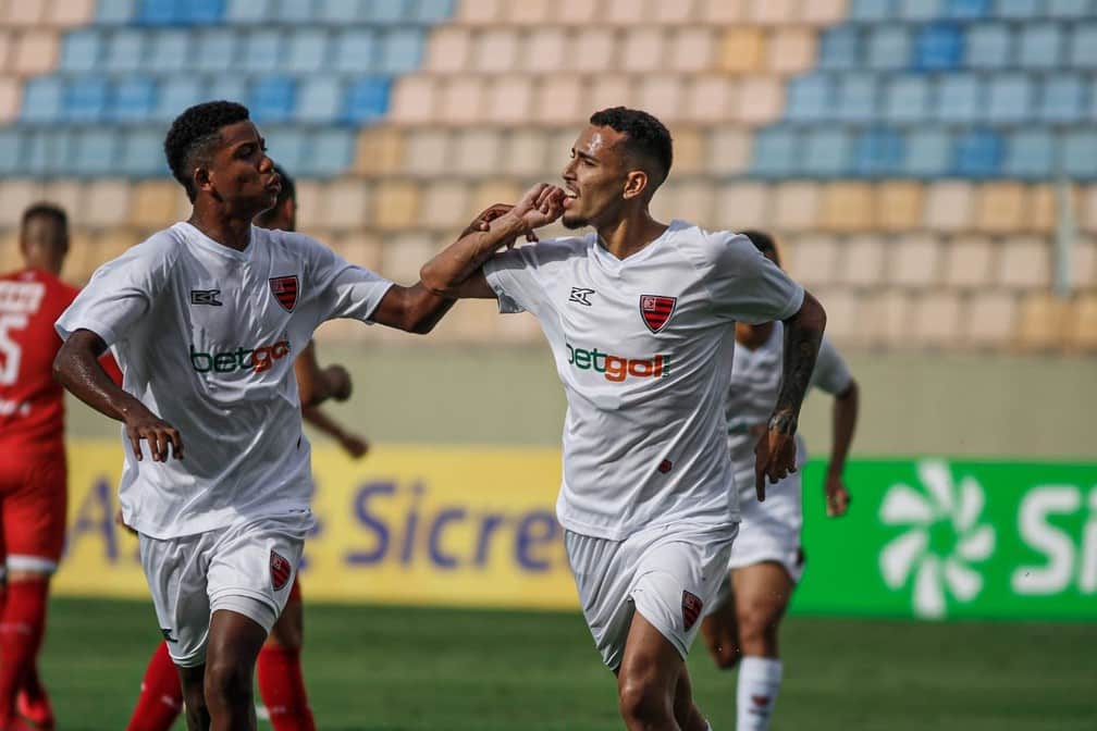 Oeste busca temporada de ouro em ano de centenário