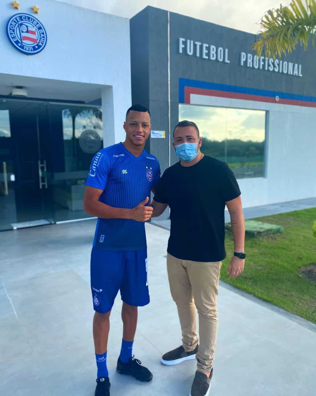 Confiança empresta lateral Dudu ao Bahia