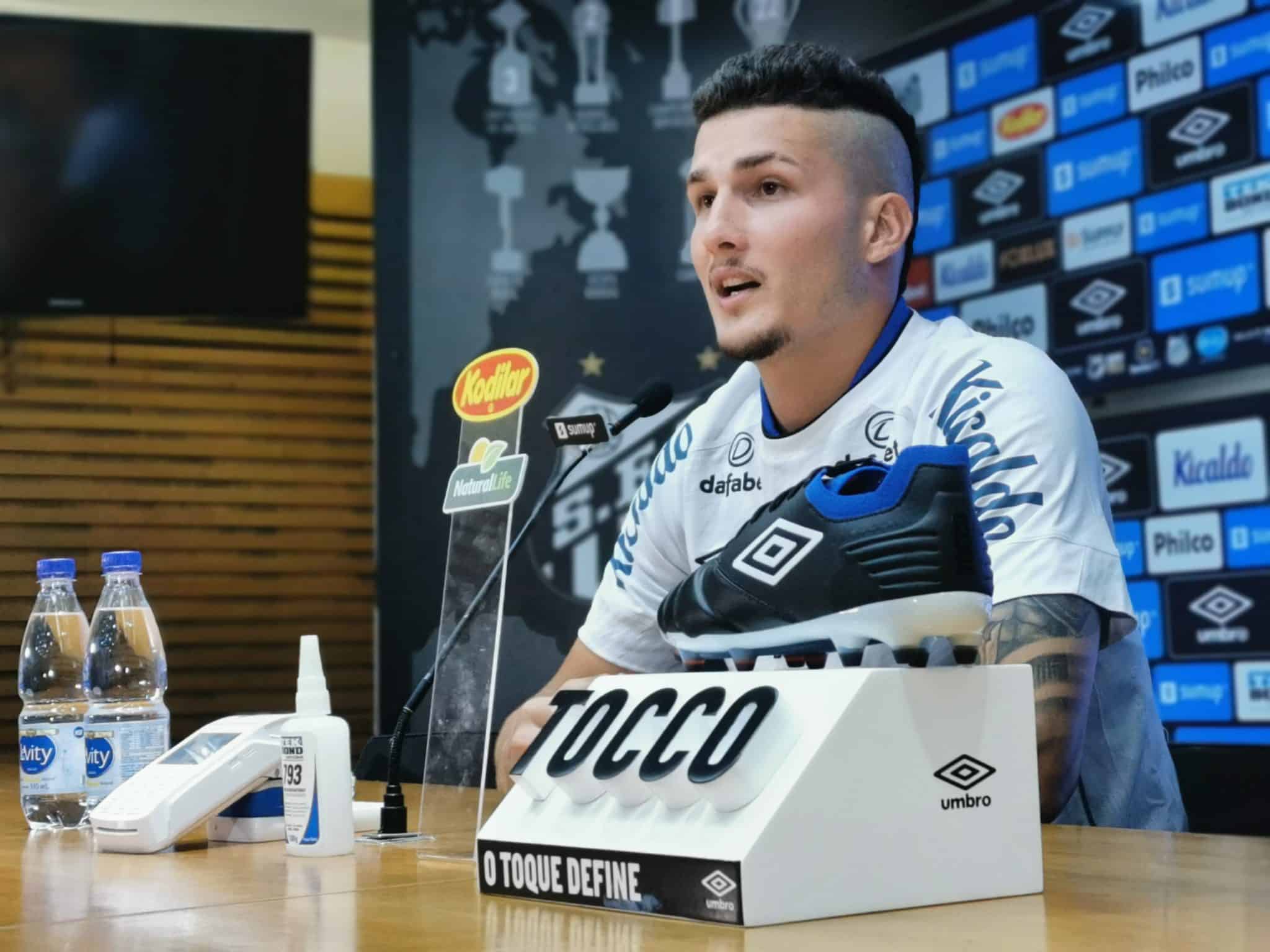 Danilo Boza agradece chance no Santos: &ldquo;&Eacute; a maior oportunidade da minha carreira&rdquo;