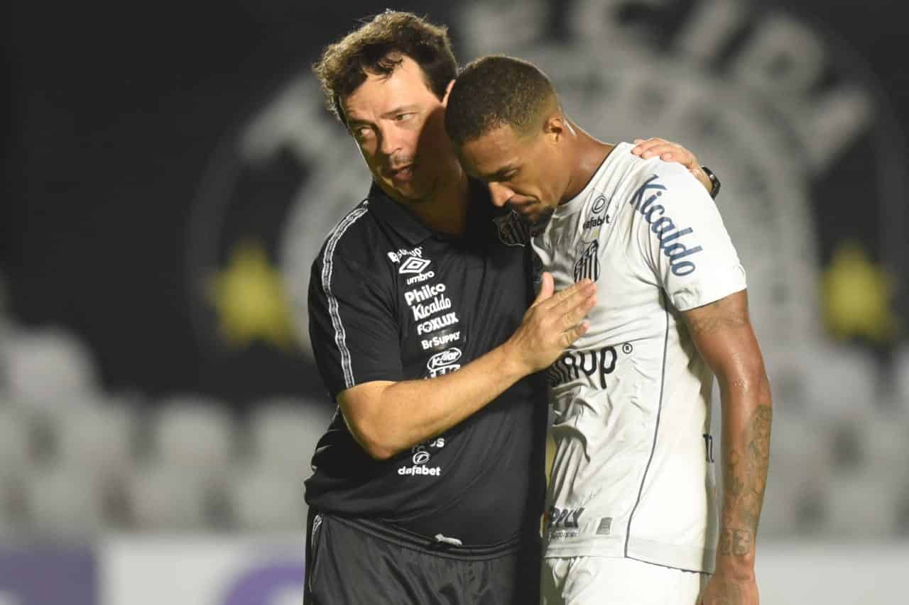 Diniz elogia setor defensivo do Santos: &ldquo;&Eacute; um trabalho coletivo&rdquo;