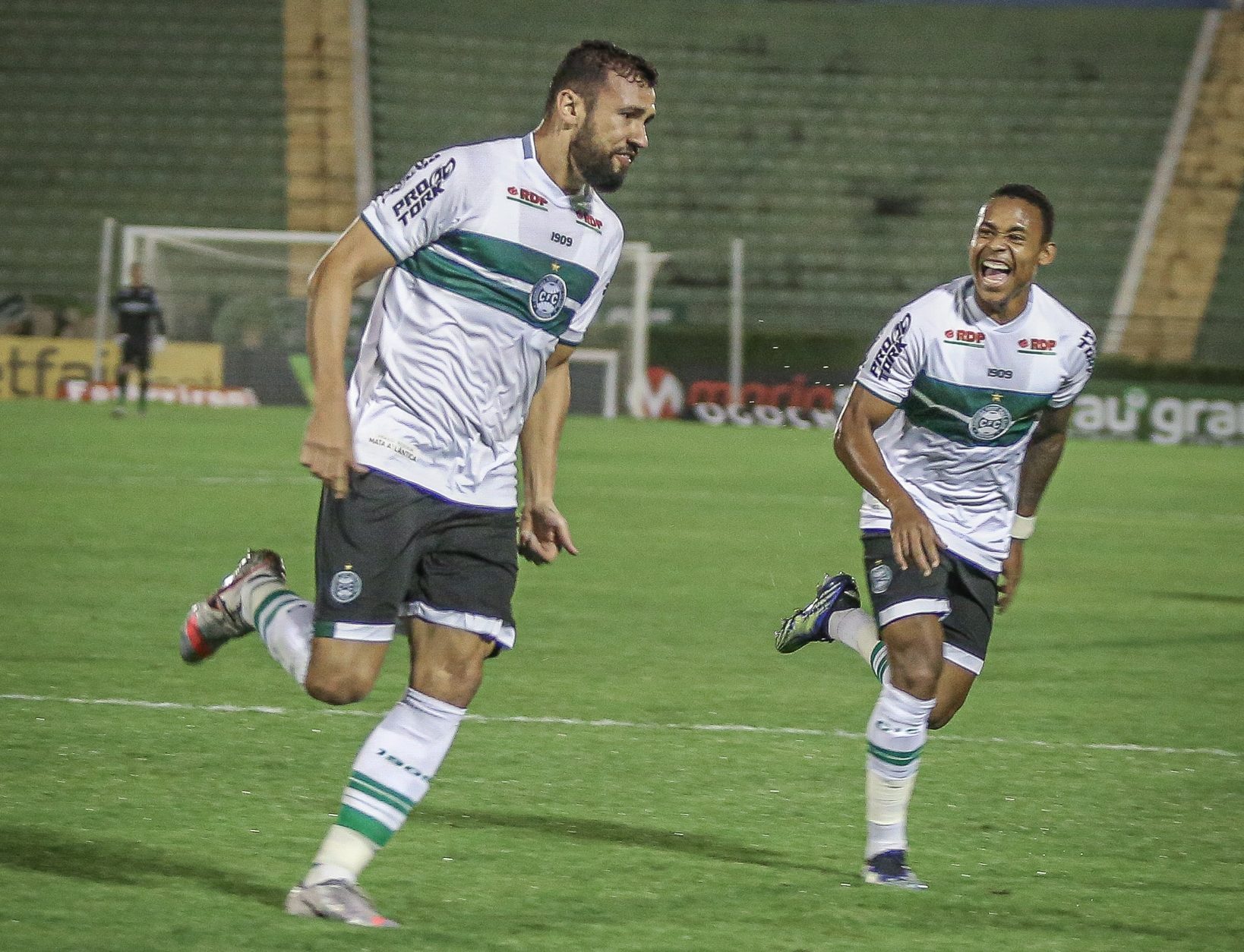 Coritiba&nbsp;alcan&ccedil;a melhor in&iacute;cio na S&eacute;rie B desde 2007