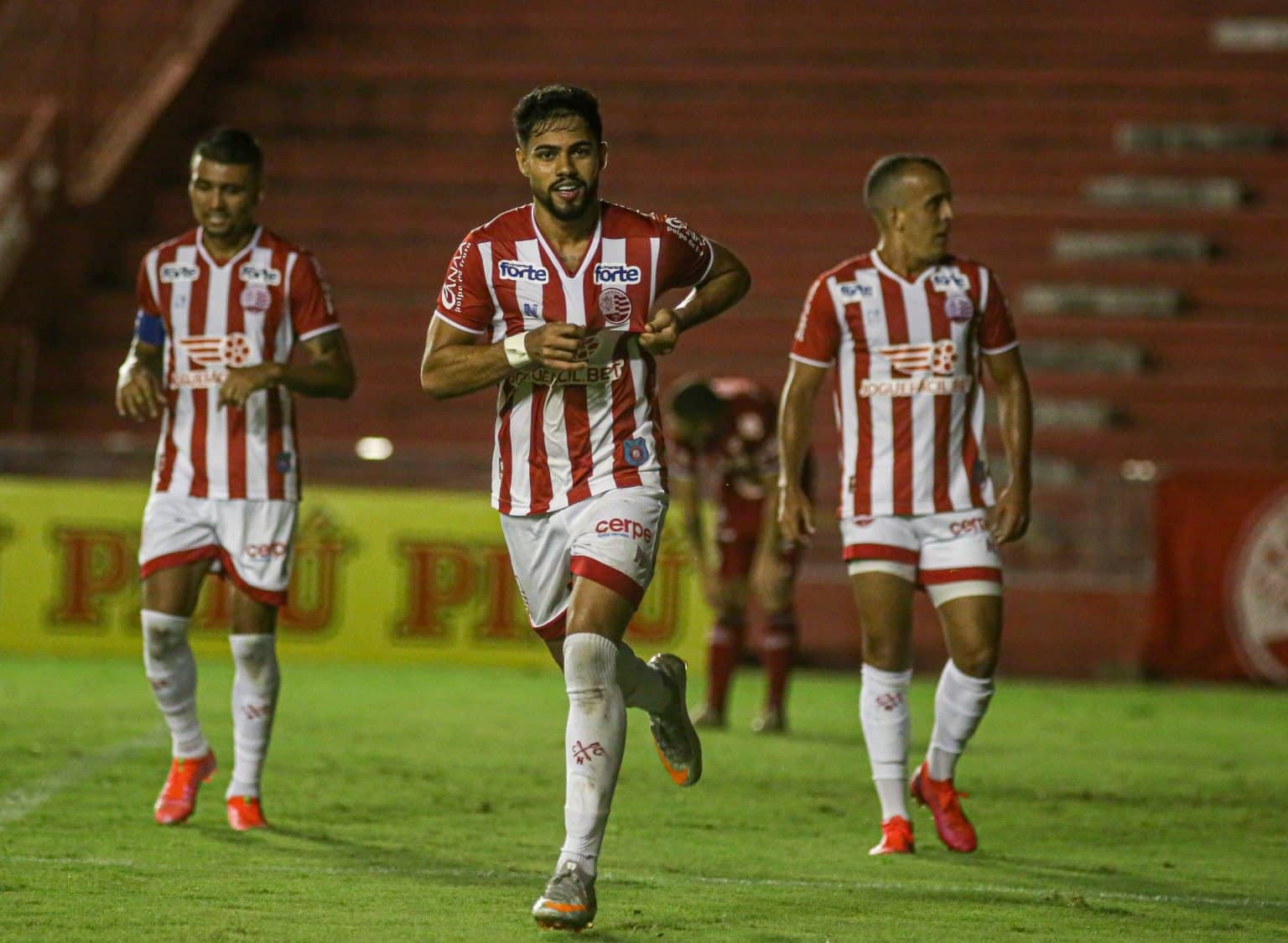 N&aacute;utico x Vila Nova como aconteceu &ndash; resultado, destaques e rea&ccedil;&atilde;o