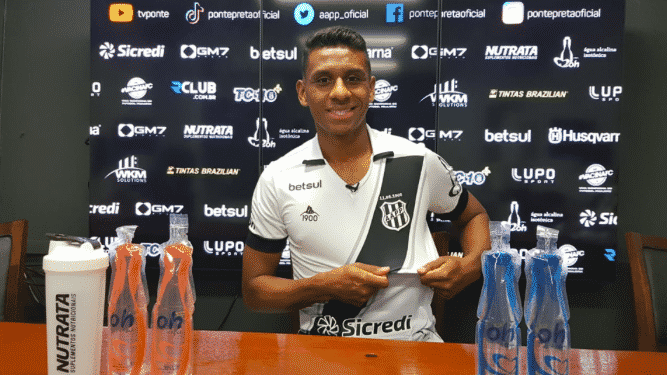 Cleylton diz que n&atilde;o pensou duas vezes ao assinar com a Ponte: &ldquo;A Ponte &eacute; um time muito forte, est&aacute; entre os melhores do Brasil. Assinar com a Ponte foi f&aacute;cil justamente por essa camisa de peso&rdquo;