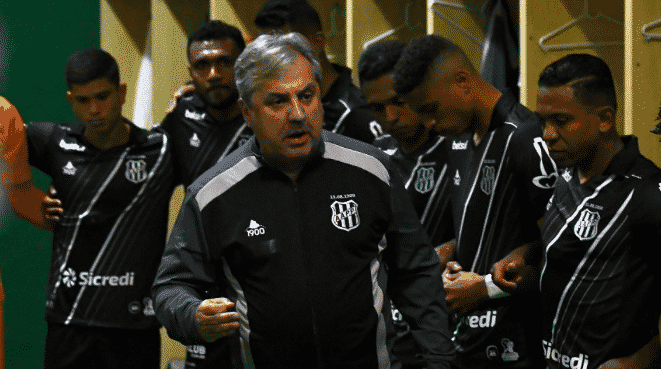 Gilson Kleina quer concentra&ccedil;&atilde;o total contra o Oper&aacute;rio: &ldquo;Vamos dar uma resposta positiva na ter&ccedil;a-feira, recuperar o moral dos jogadores e resgatar a confian&ccedil;a do torcedor&rdquo;