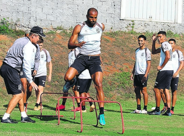Ponte Preta recebe o Oper&aacute;rio-PR em busca dos tr&ecirc;s pontos