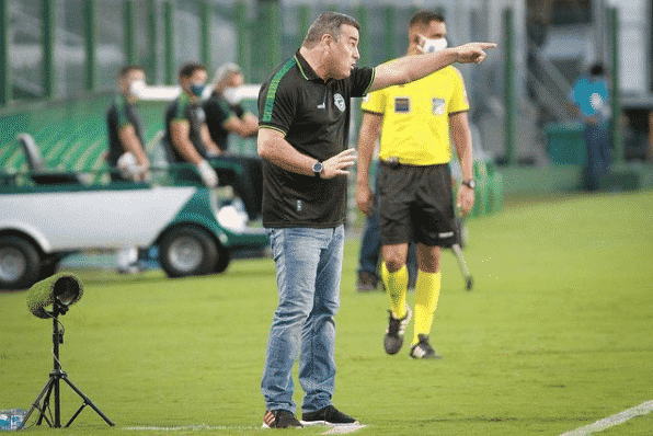 Pintado elogia Goi&aacute;s, mas freia empolga&ccedil;&atilde;o