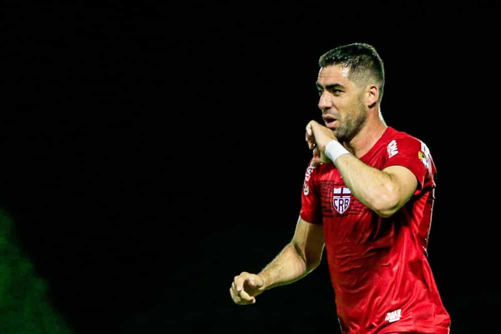 Xand&atilde;o pode estrear pelo Vila Nova contra ex-clube