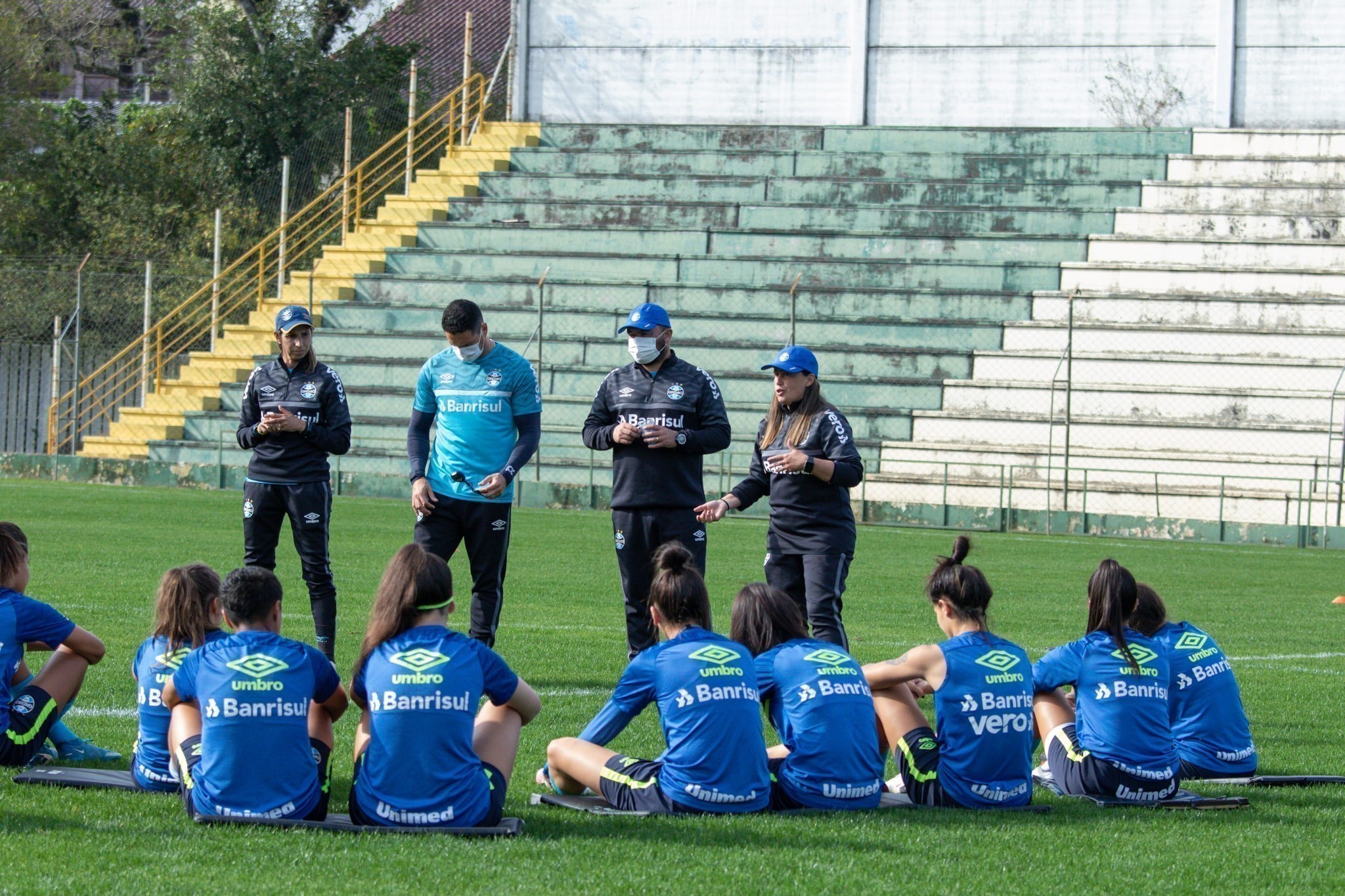 Gurias gremistas retornam &agrave;s atividades ap&oacute;s recesso