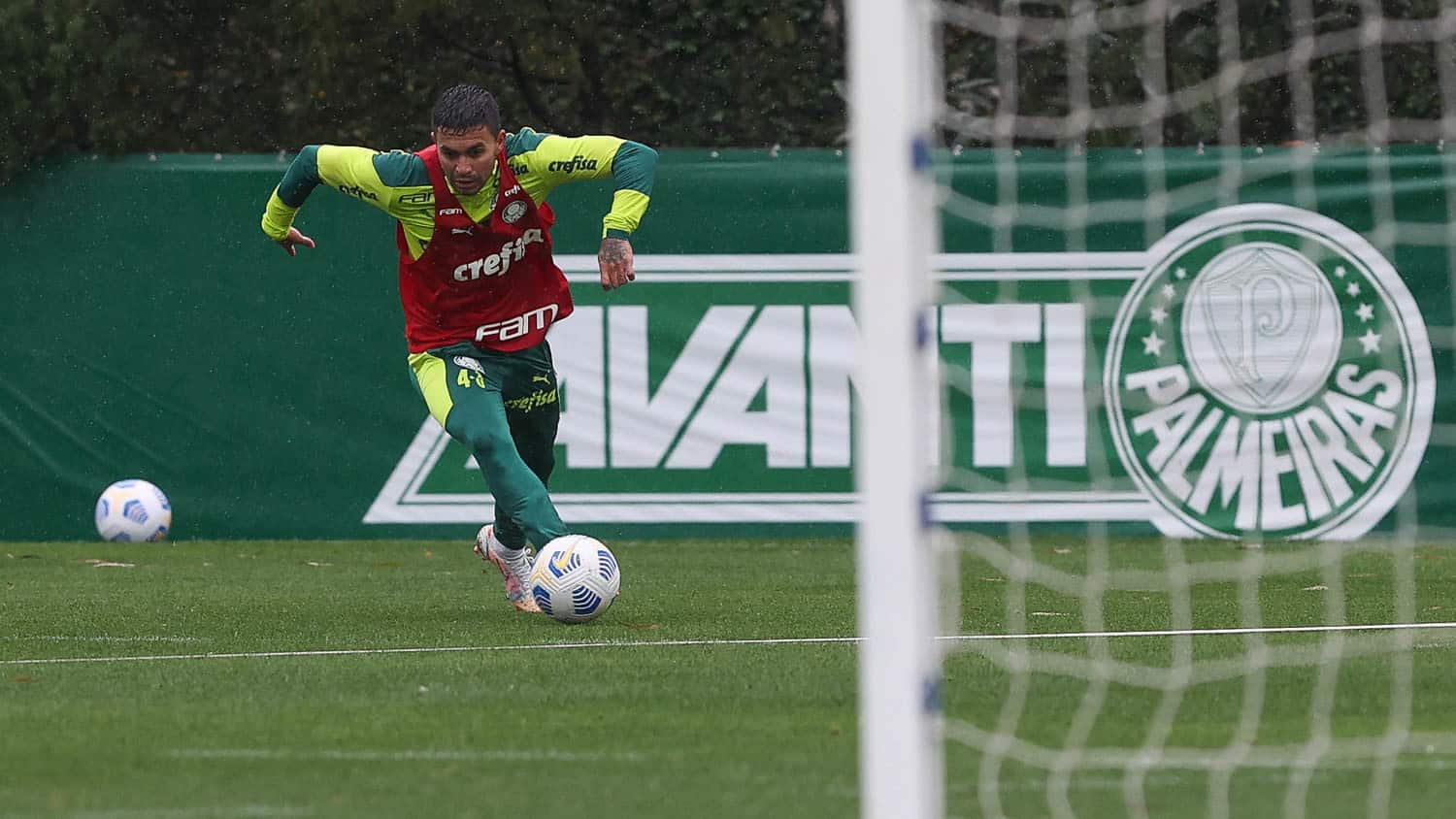 Palmeiras se prepara para clássico no Brasileirão
