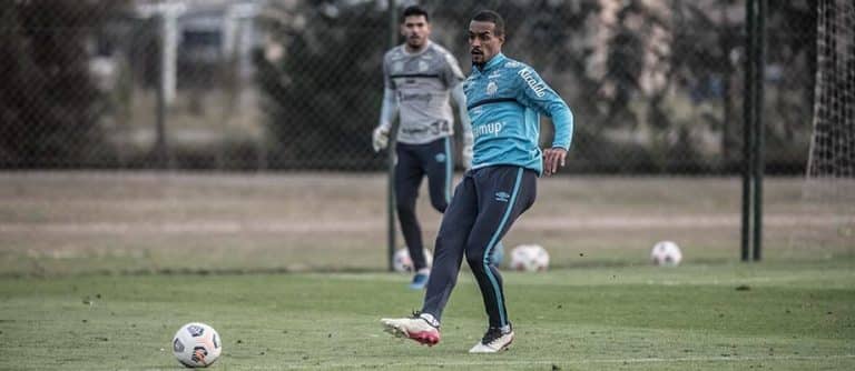 Luiz Felipe nega clima de revanche e pede aten&ccedil;&atilde;o do Santos: &ldquo;Para n&atilde;o sermos surpreendidos&rdquo;