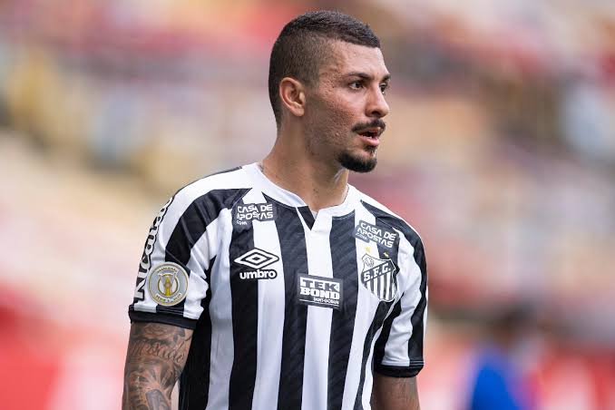 Diniz lamenta prov&aacute;vel sa&iacute;da de Alison: &ldquo;Vou levar para sempre&rdquo;