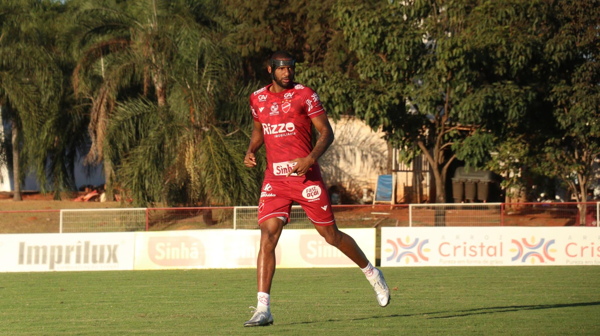 Em Goi&acirc;nia, Vila Nova se reapresenta de olho em duelo contra Remo