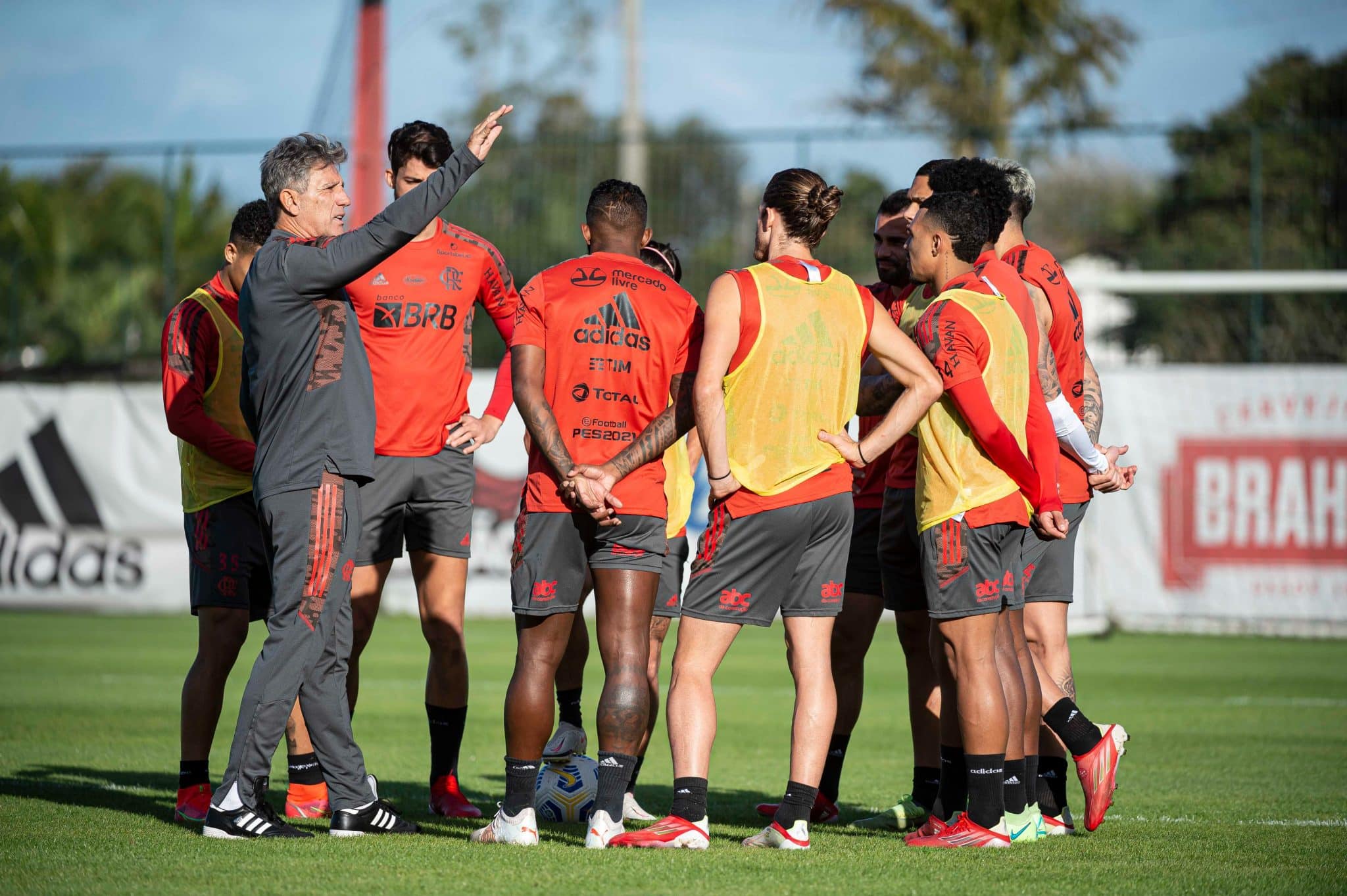 Flamengo encerra prepara&ccedil;&atilde;o para enfrentar o Corinthians