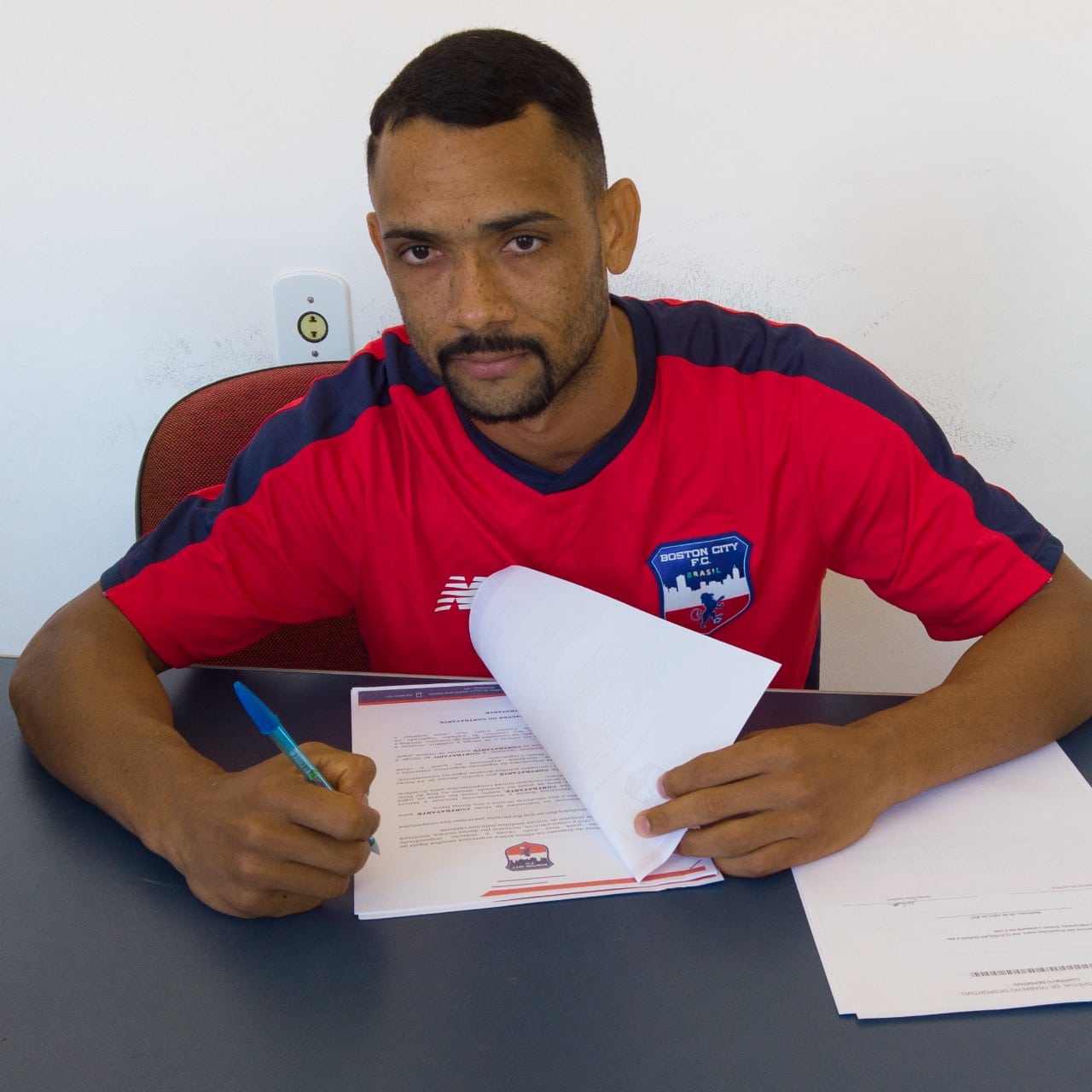 Reforço do Boston City, Souza afirma ter expectativas e garante que conquistará objetivos