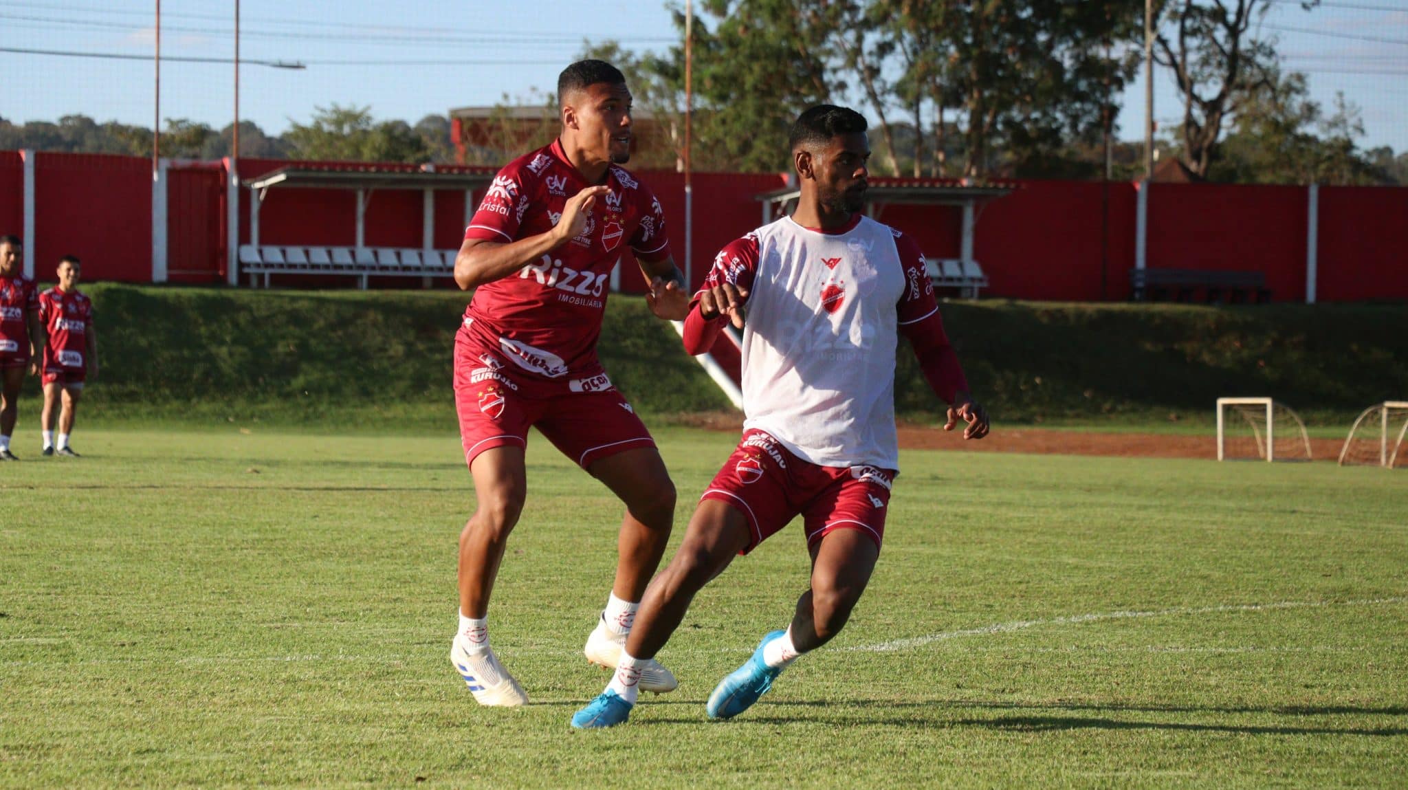 Tentando primeira vit&oacute;ria no OBA, Vila Nova recebe Brusque