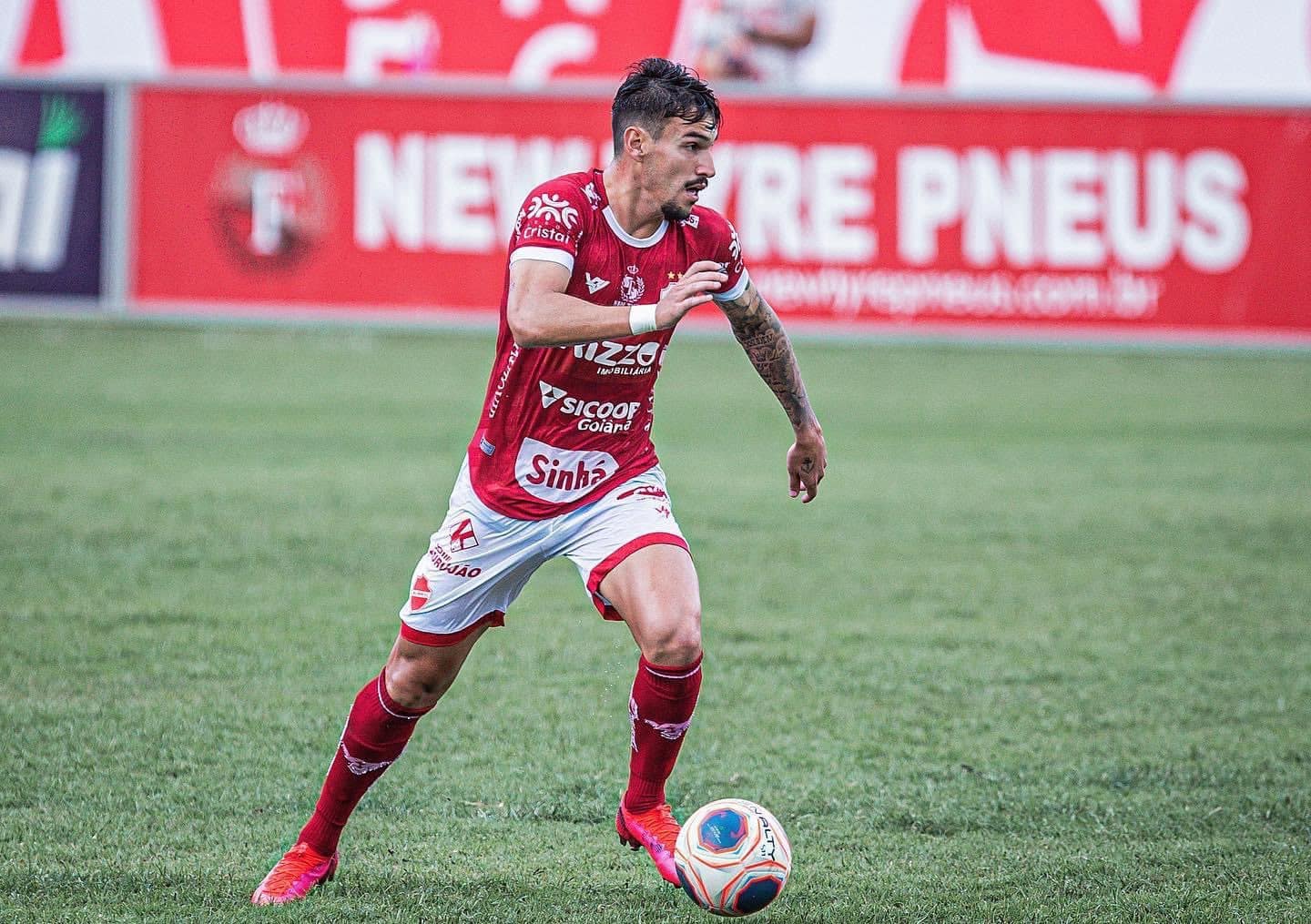 Lei do ex? Vila Nova conta com seis atletas que jogaram no Guarani; confira nomes