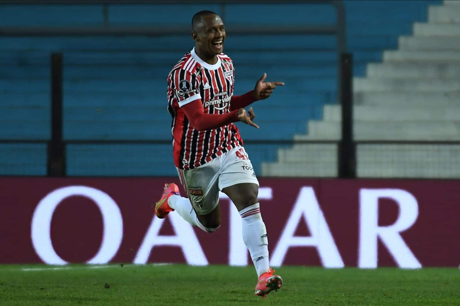 Recorde! Marquinhos se destaca pelo S&atilde;o Paulo