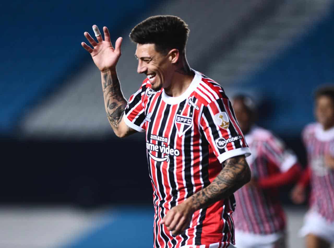 Rigoni brilha, e S&atilde;o Paulo est&aacute; classificado