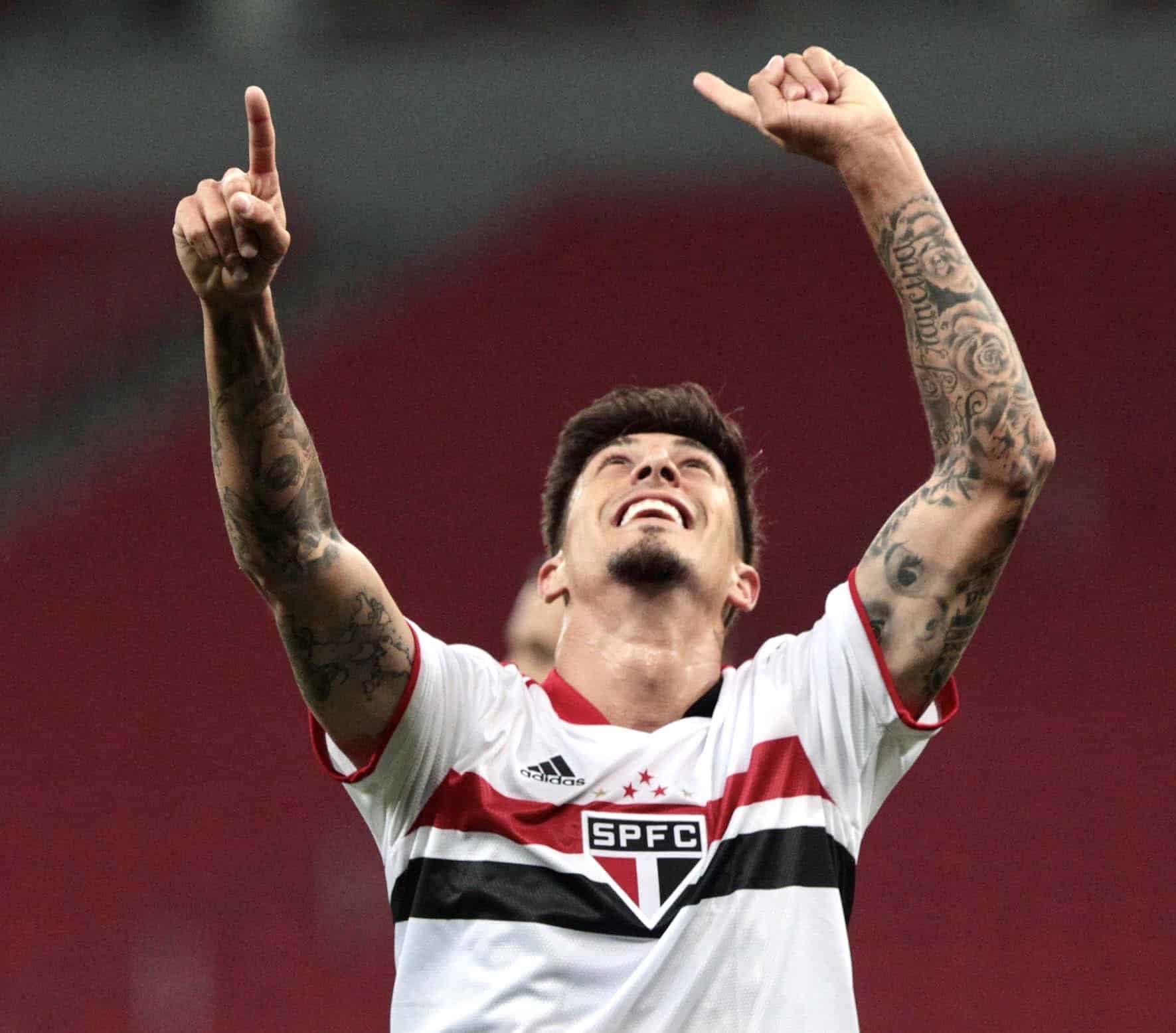 Recém-chegado, Rigoni se destaca pelo São Paulo