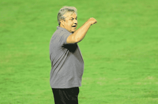 Gilson Kleina ficou satisfeito com empate contra o l&iacute;der fora de casa: &ldquo;O trabalho tem que ser valorizado. Poder&iacute;amos ter sa&iacute;do com placar mais amplo pelas situa&ccedil;&otilde;es criadas no primeiro tempo&rdquo;.