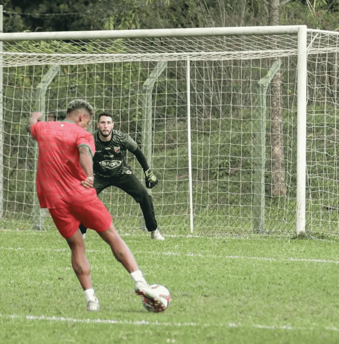 Destaque do Betim-MG fala da estreia positiva e avalia próximo adversário