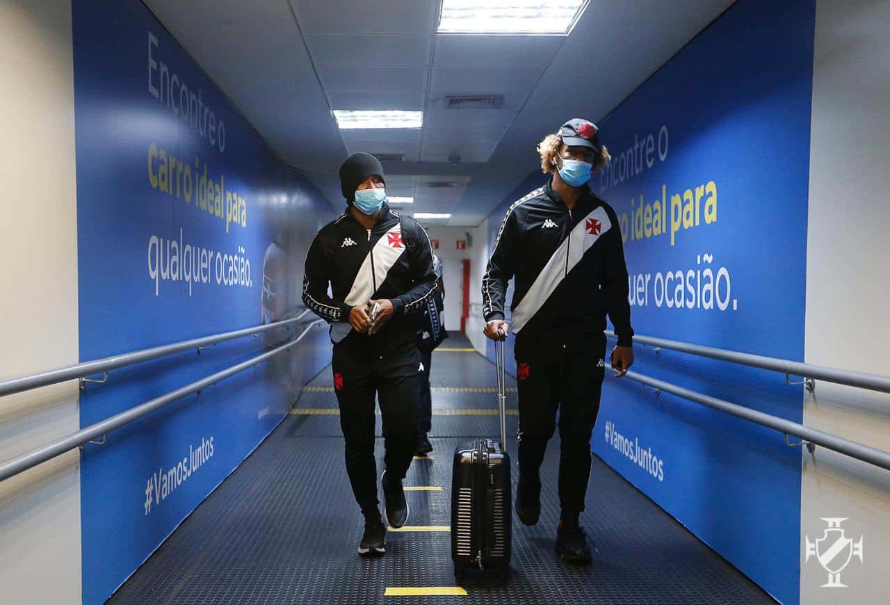 Vasco encara Coritiba com mudan&ccedil;as no time titular; confira