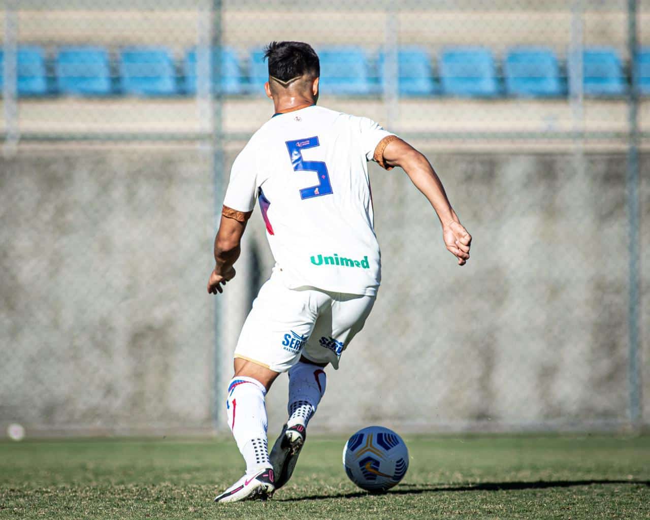 Capit&atilde;o do Fortaleza Sub-20, Jo&atilde;o Henrique enaltece qualidade do grupo e mira melhora no Brasileiro