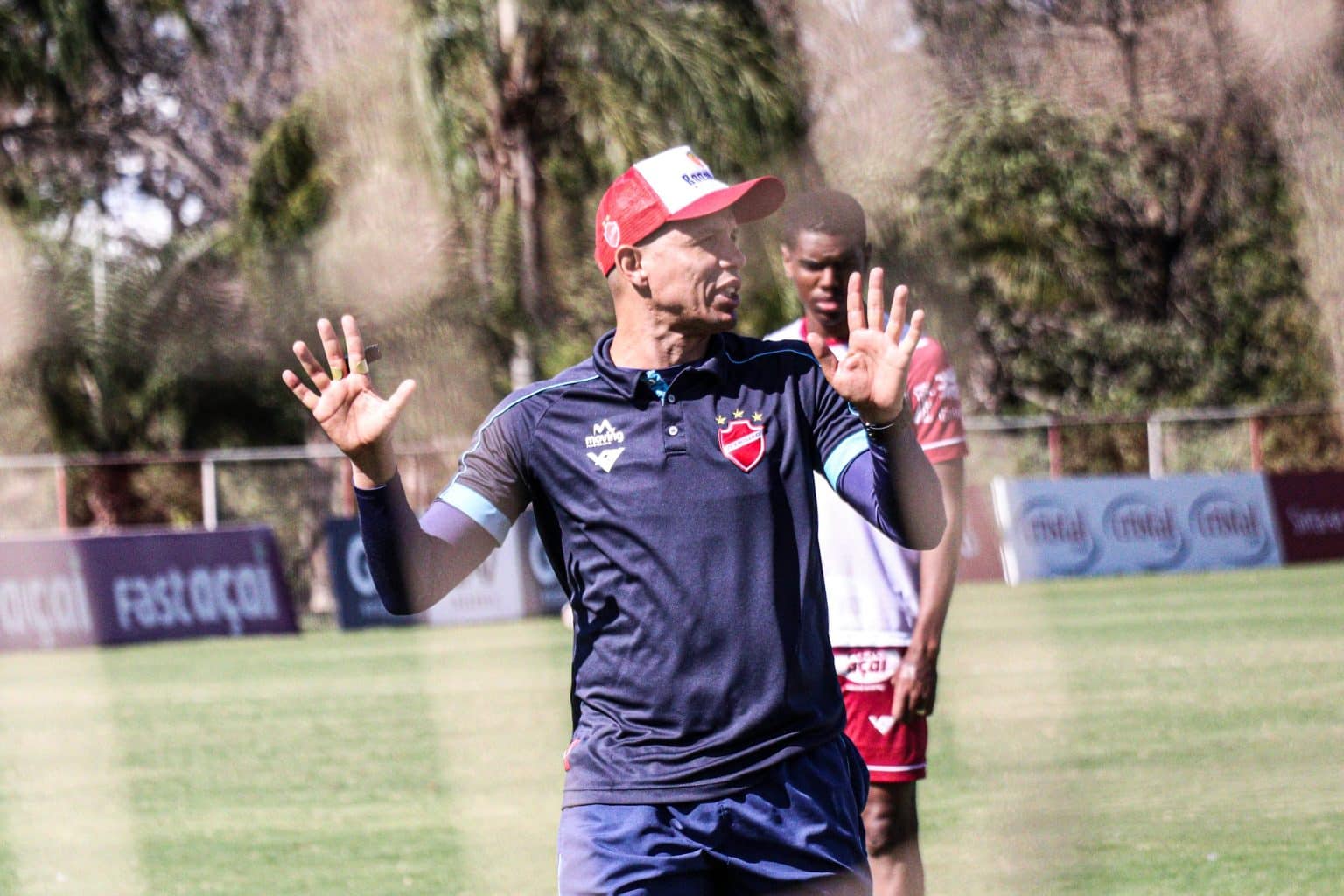 Higo Magalh&atilde;es quer Vila Nova mais competitivo