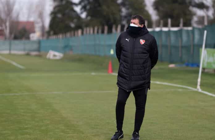 Técnico do Independiente teme falta de ritmo contra Santos