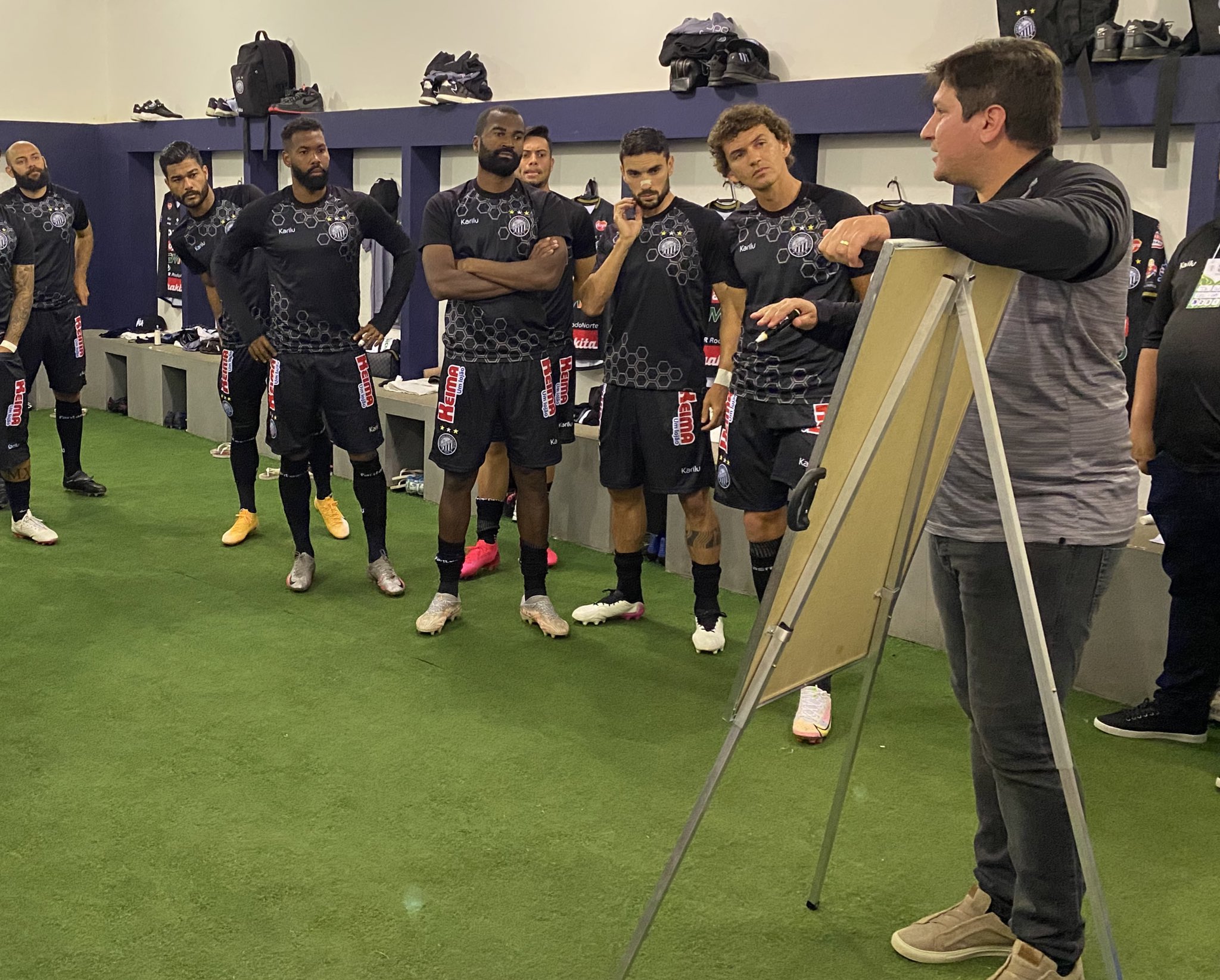 Escala&ccedil;&atilde;o Oper&aacute;rio-PR: desfalques e substitui&ccedil;&otilde;es