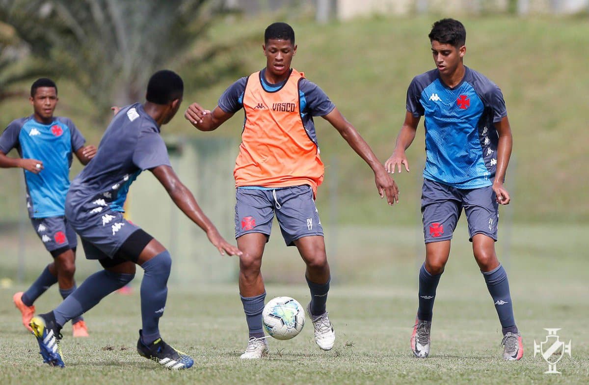 Vasco passa por reformula&ccedil;&atilde;o na categoria de base