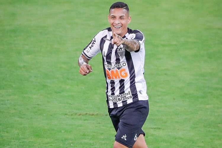 Time ingl&ecirc;s se interessa por lateral ol&iacute;mpico do Galo