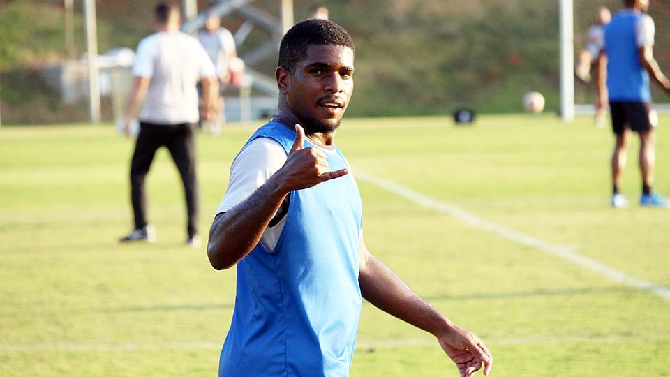 Ponte Preta e S&atilde;o Paulo avan&ccedil;am pela renova&ccedil;&atilde;o de Marcos J&uacute;nior