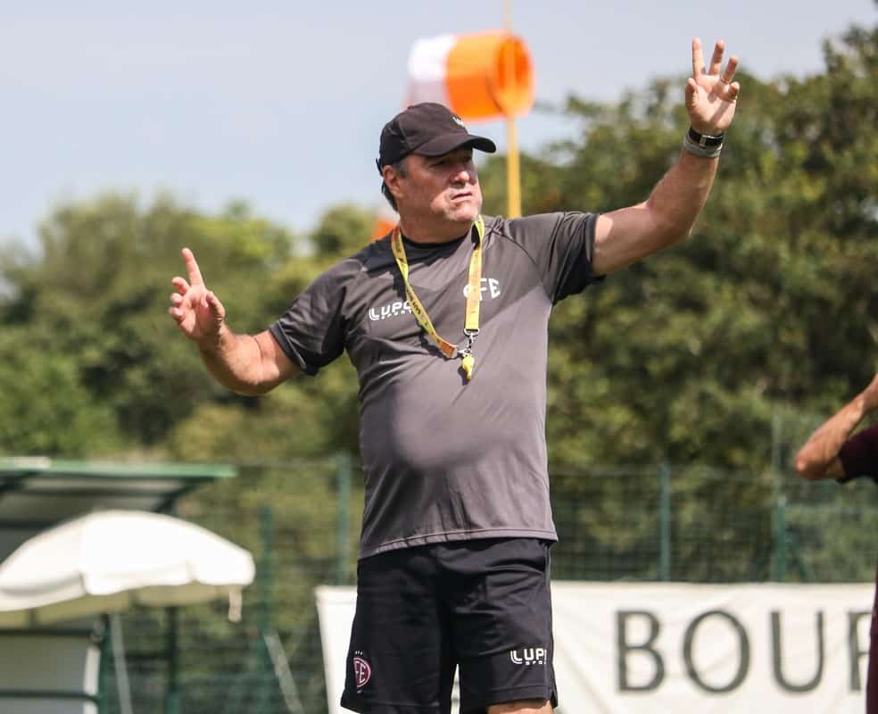 Lu&iacute;s Carlos Pintado &eacute; o novo t&eacute;cnico da Chapecoense