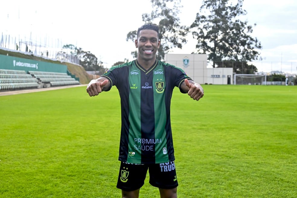 Berrío aparece no BID, mas depende da forma física para estrear