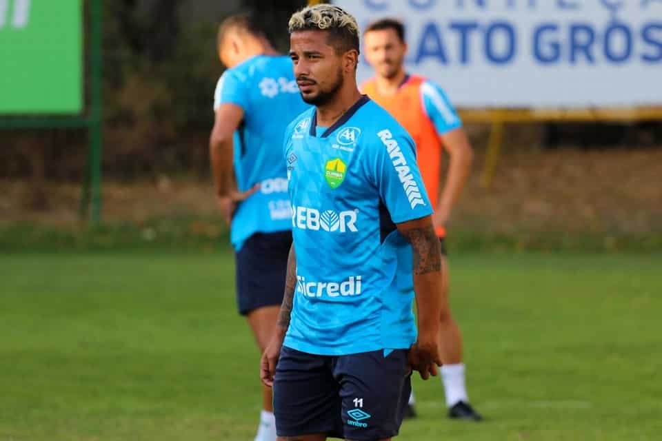 Yesus Cabrera pode estrear pelo Cuiabá