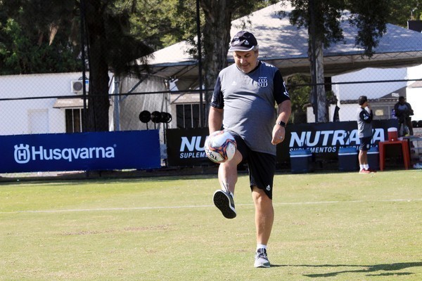 Gilson Kleina fala sobre novos refor&ccedil;os: &ldquo;A gente est&aacute; sempre com energia e motivado para que a Ponte volte &agrave; normalidade em todos os setores para ser forte sempre&rdquo;