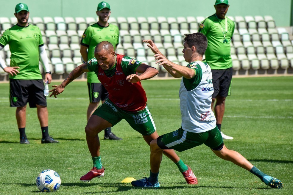 Patric mantém confiança no América-MG e crava vaga na Sul-Americana