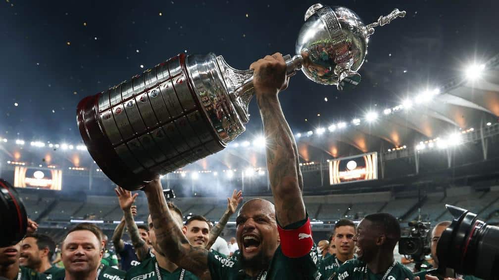 Felipe Melo na mira do futebol turco
