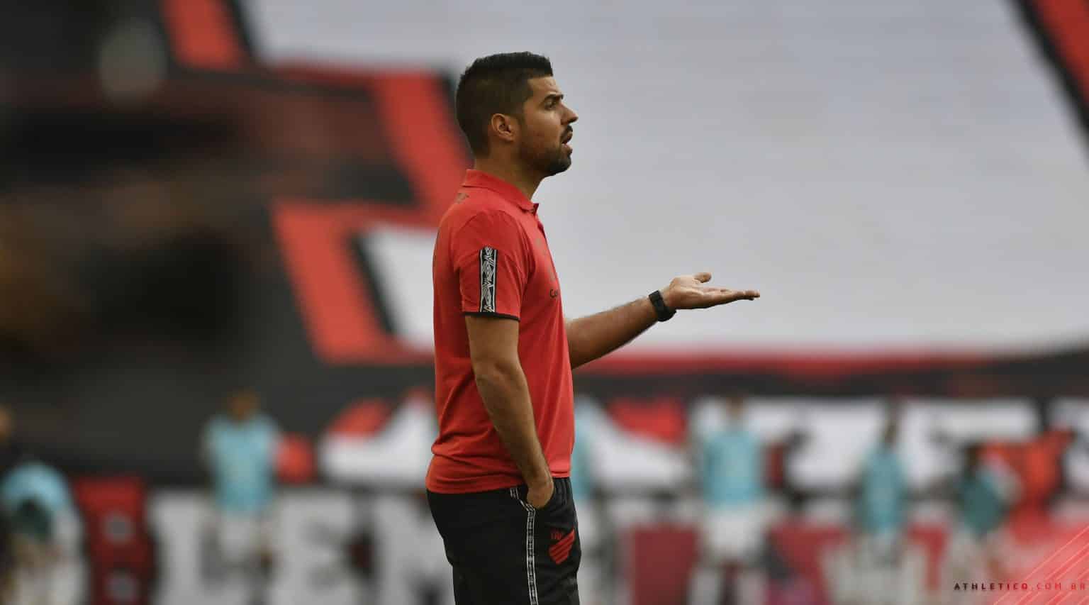 Quarta derrota consecutiva do Athletico no Campeonato Brasileiro e gera preocupa&ccedil;&atilde;o