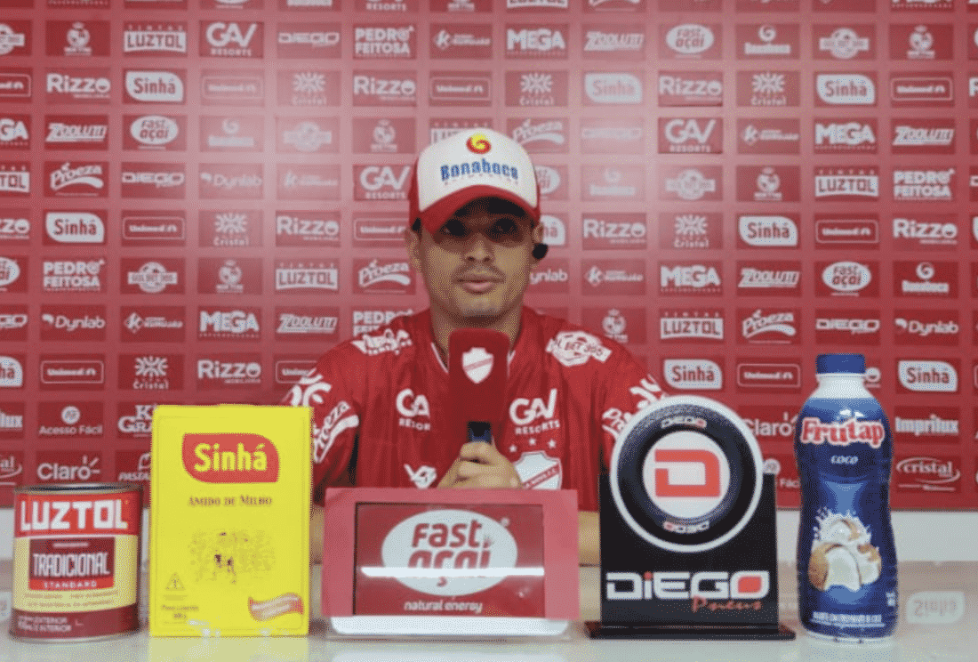 Sai, zica! Renan Mota diz faltar vitória do Vila Nova em casa