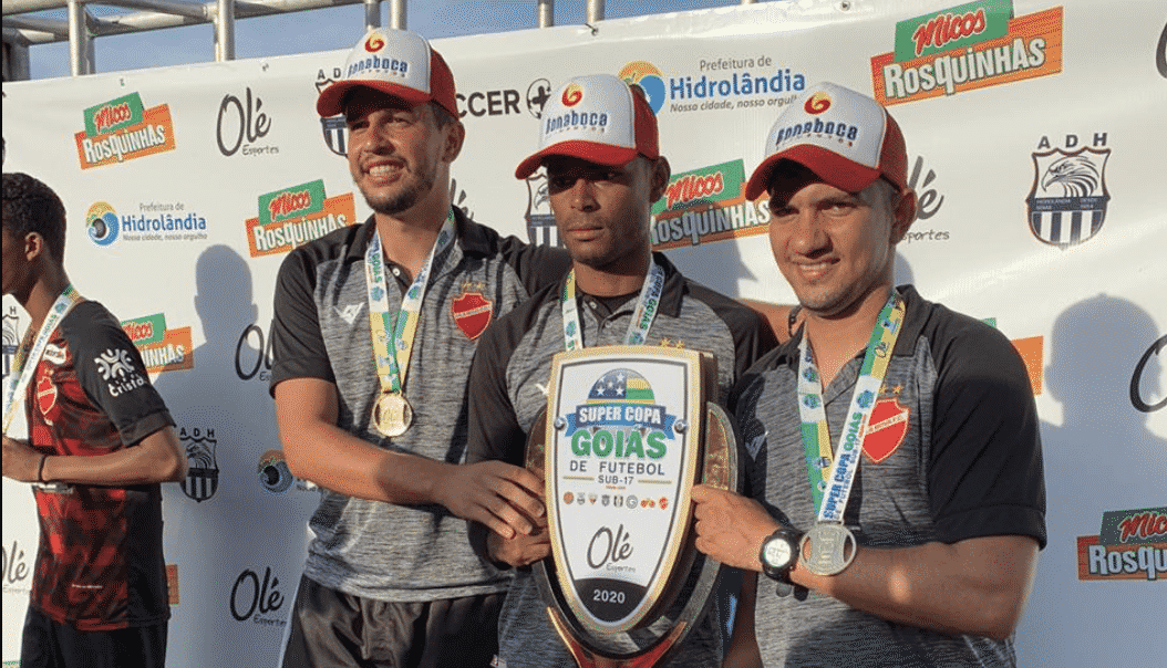 Técnico do Vila Nova Sub-17 comenta estilo de jogo: “time que ataca”