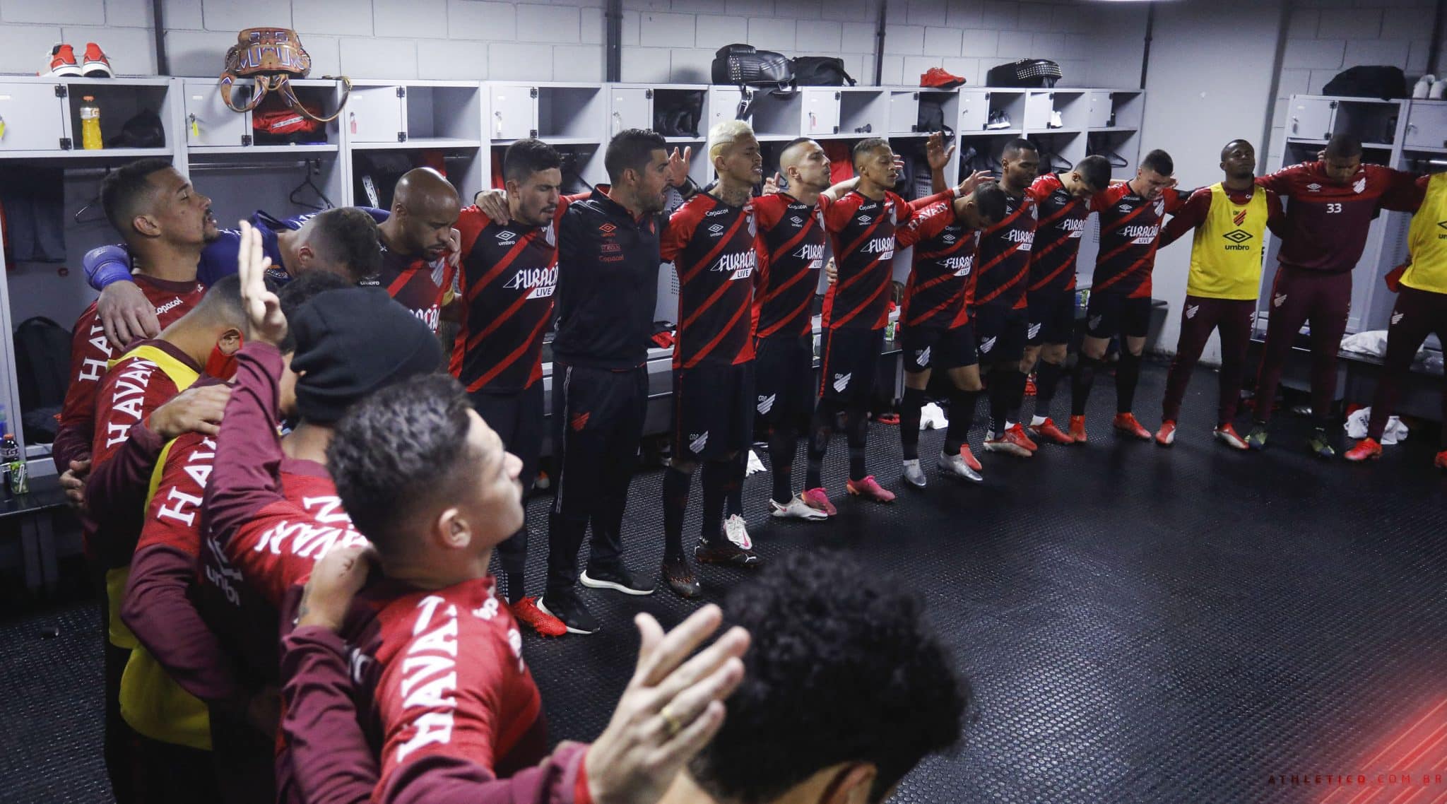 Athletico monitora o mercado em busca de refor&ccedil;os para melhorar o elenco