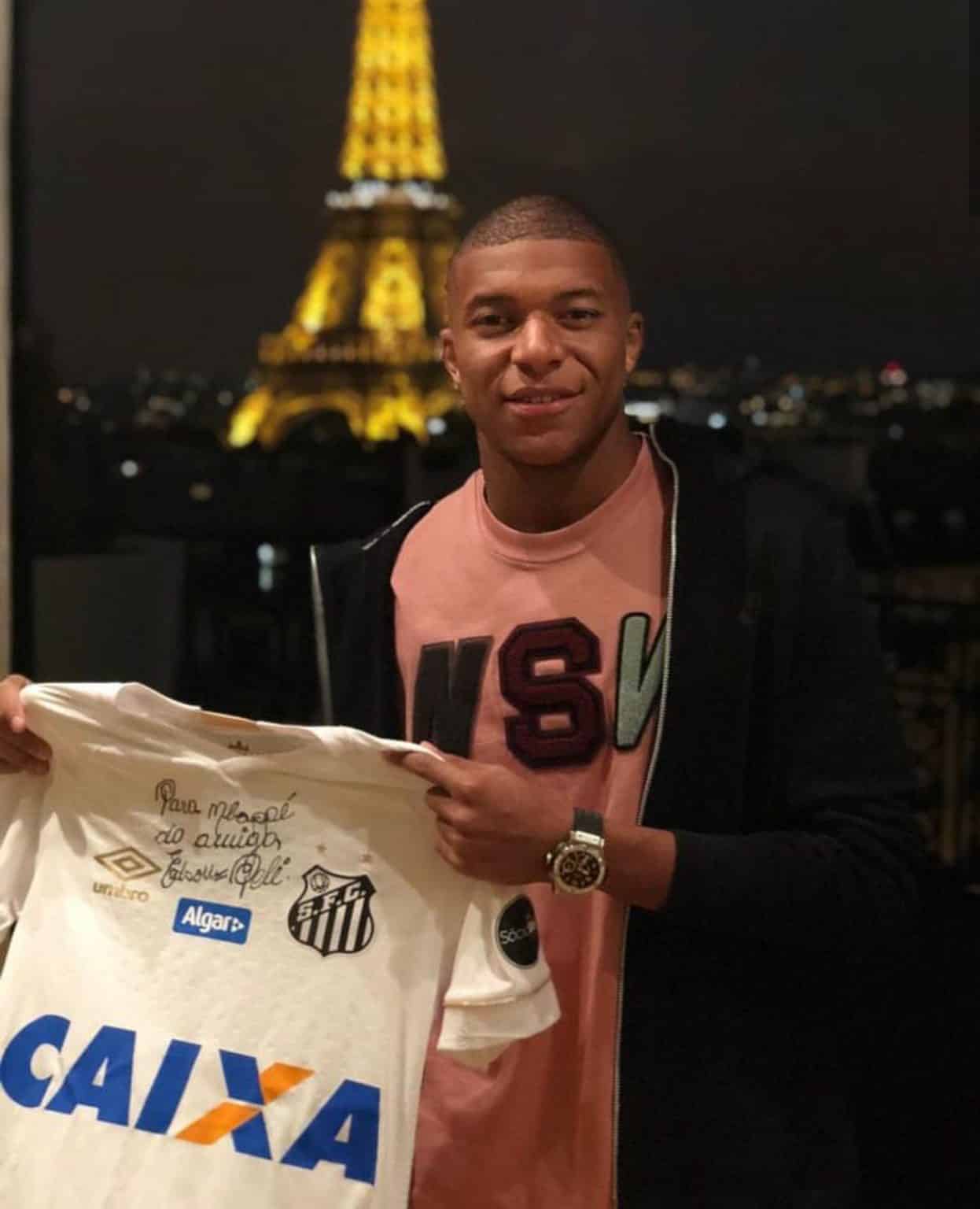 Neymar afirma que gostaria que Mbapp&eacute; jogasse no Santos: &ldquo;Seria um sonho&rdquo;