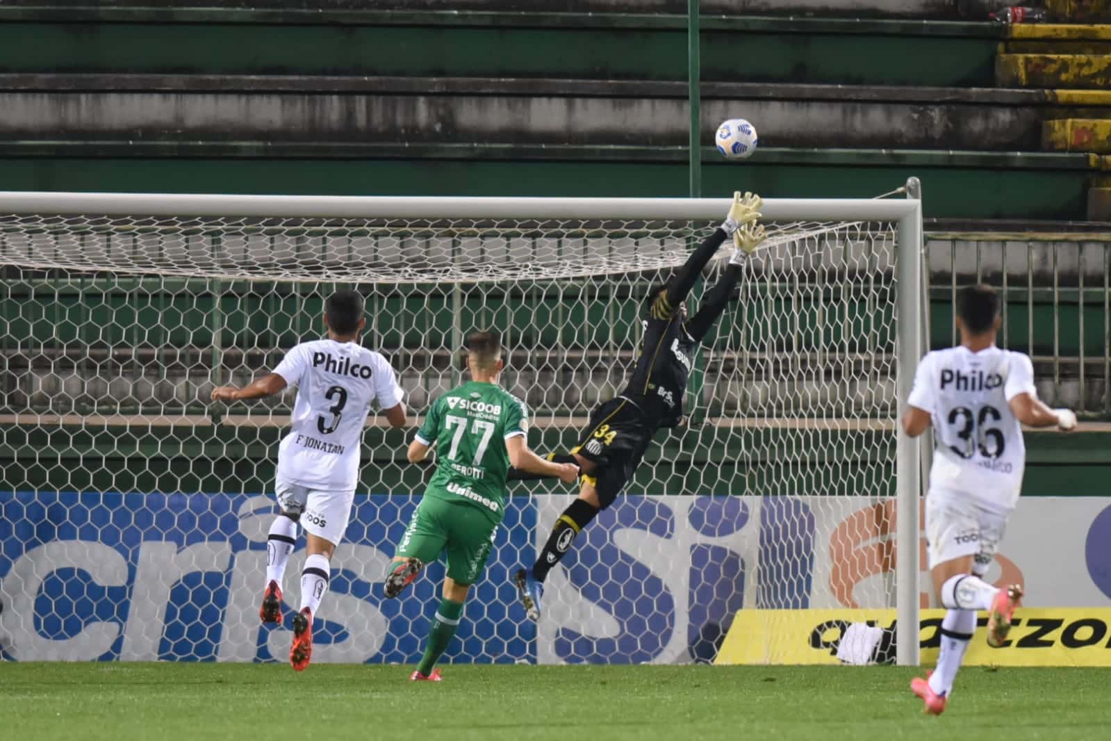 S&aacute;nchez elogia Jo&atilde;o Paulo: &ldquo;Mais uma vez salvou a n&oacute;s&rdquo;