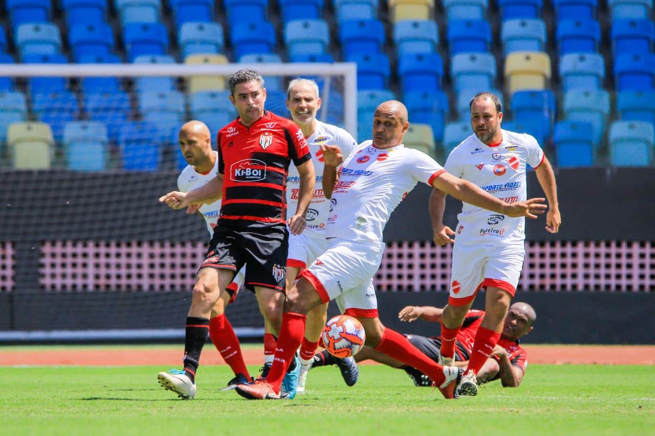 Vila Nova vence Atlético-GO e assume liderança da Copa Master