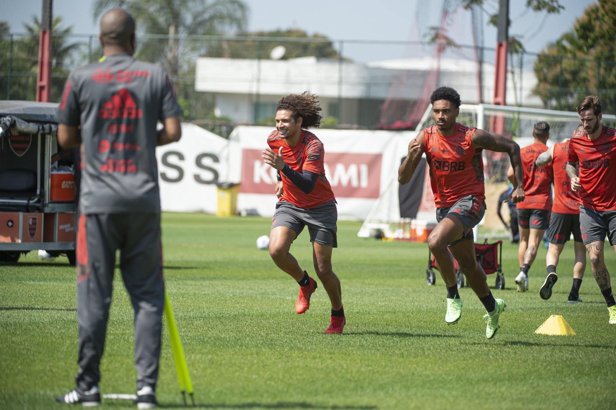 Flamengo encara o Gr&ecirc;mio na Copa do Brasil; Andreas j&aacute; pode estrear